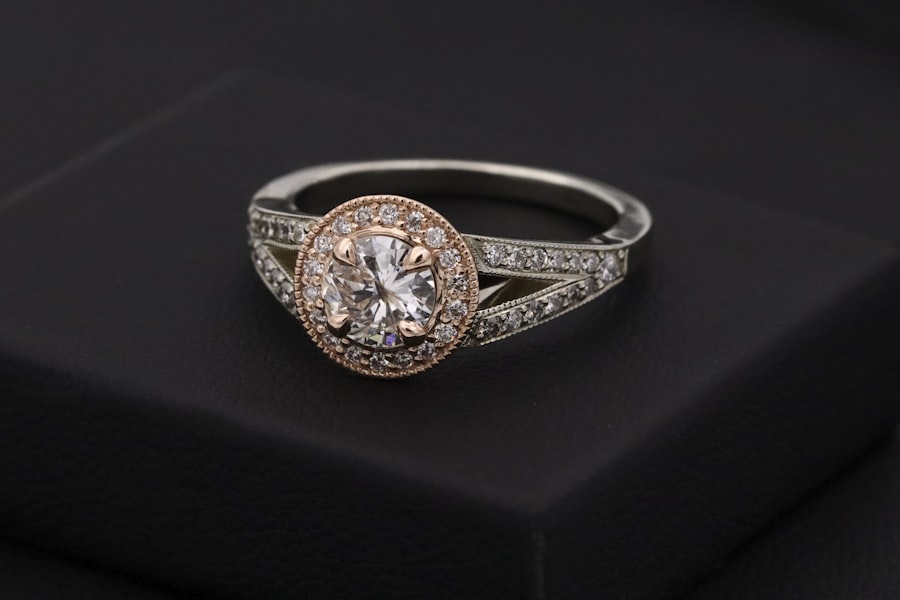 Dua Polki Engagement Ring